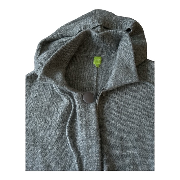 Adam Jacob’s hooded sweater - Picture 8 of 8